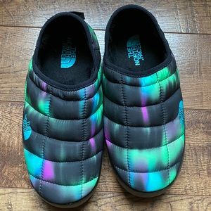 Women’s ThermoBall™ Traction Aurora Borealis Mules